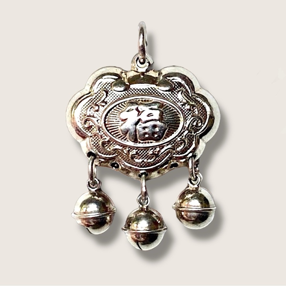 950 Sterling Silver Pendant Longevity Lock